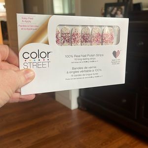 ColorStreet nails- Love Shack